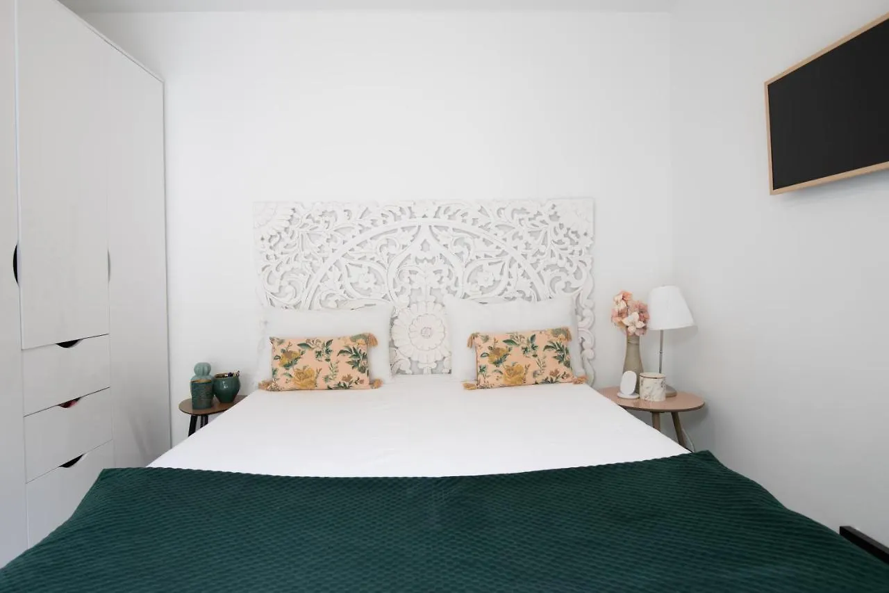 Ideal Familles & Groupes - 10Min Avignon - 5Min Gare - Grand Jardin Clos - Parking Gratuit - Au Calme - Maison Haut De Gamme - Entierement Climatise - 