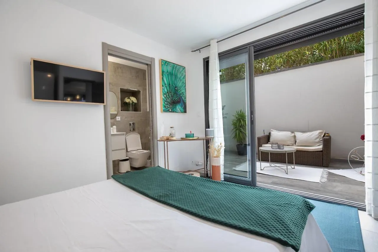 Ideal Familles & Groupes - 10Min Avignon - 5Min Gare - Grand Jardin Clos - Parking Gratuit - Au Calme - Maison Haut De Gamme - Entierement Climatise - 